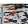 Image 8 : Rubber Cement, Wire Stripper, Belt Wrench, Wire Brushes, Box Cuuter, 12V Flashlight, Pliers, Misc