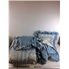 Image 1 : Comforter, Bed Sheet 54" x 76", Pillowcase, Pillow