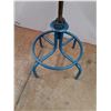 Image 3 : *28"  Tall Metal Stool, Cannot Ship
