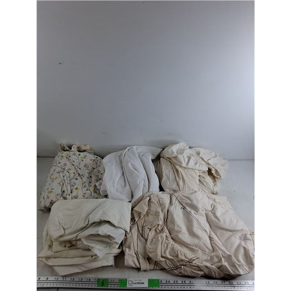 (5)  Bed Sheets 88" x 70"