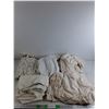 Image 1 : (5)  Bed Sheets 88" x 70"