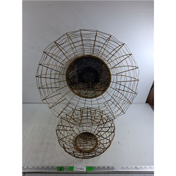 (2) Metal Wire Wall Decorations 14" & 26", Cannot Ship