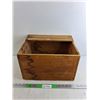 Image 1 : Vintage Wooden Dominion Canners Crate 15" x 11" x 9", Pickup Preferred
