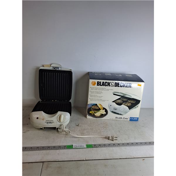 Black and Decker Grilling Plate (powers on)