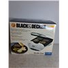 Image 3 : Black and Decker Grilling Plate (powers on)