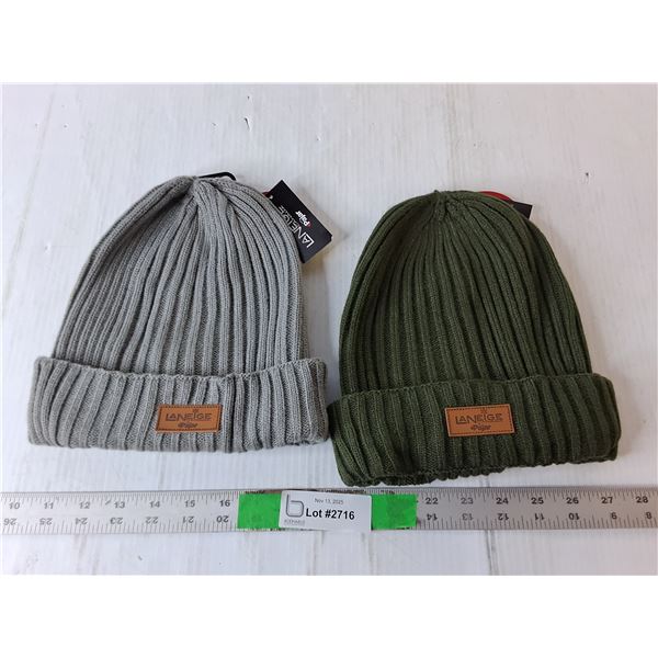 (2) La Neige Toques, New