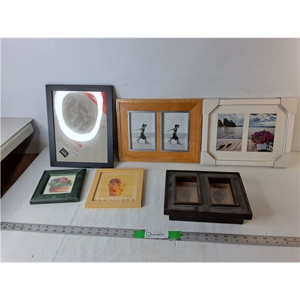 Photo Frames & Home Decor Signs Up to 11"