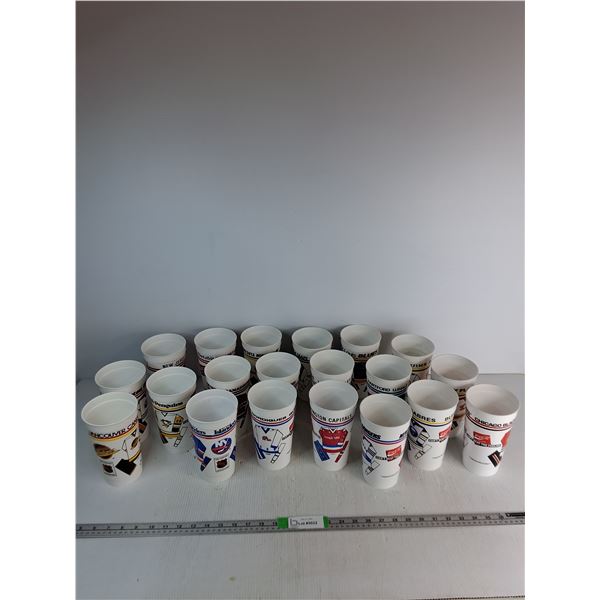 (20) Plastic NHL Coca-Cola Cups