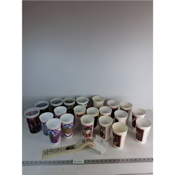 (21) Plastic Cups-Hockey and Music Themed