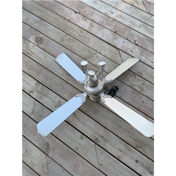 * Hampton Bay Grey Ceiling Fan - Works, 36" Diameter
