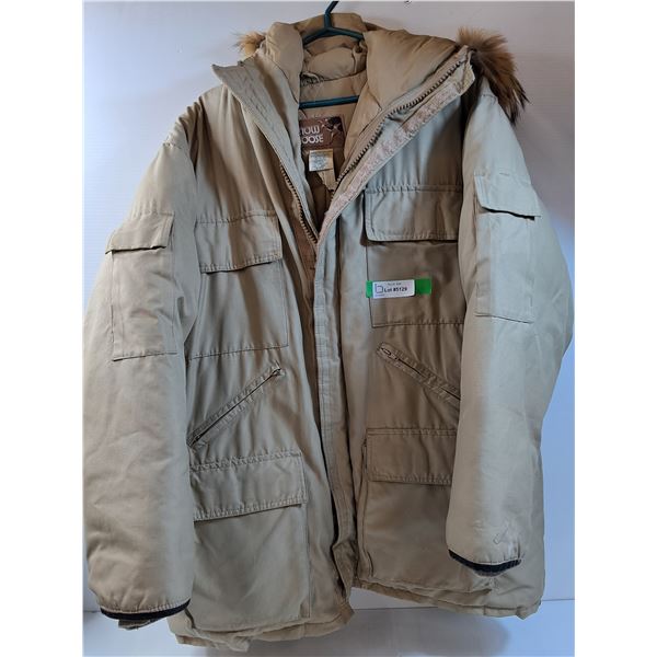 * Snow Goose Winter Jacket - Men's Size XL