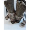 Image 4 : Manitobah Mukluks - Ladies Size 6