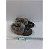 Image 1 : Urban Trail Moccasin Shoes - Ladies Size 9