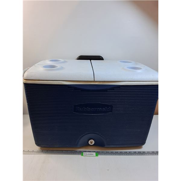 * Rubbermaid Two Lid Cooler on Wheels - 17" x 16" x 27" - CANNOT SHIP