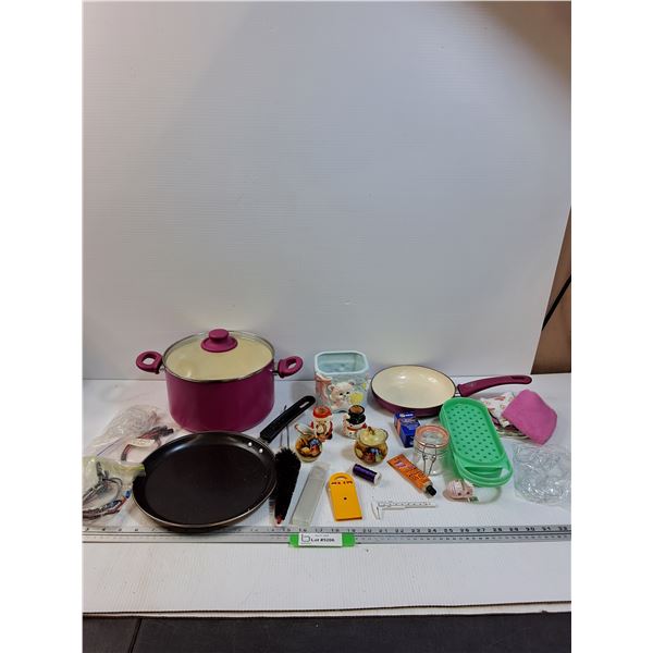 Lot: Pink Kitchen Pots, Frying Pan, Tupperware Cheese Grater, Christmas Toothpick Holders, Misc