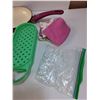 Image 5 : Lot: Pink Kitchen Pots, Frying Pan, Tupperware Cheese Grater, Christmas Toothpick Holders, Misc