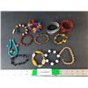 Image 1 : (12) Bracelets