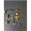 Image 2 : Miscellaneous Decorative Pins/Brooches
