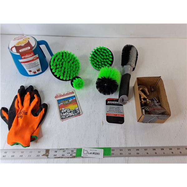 Instant Noodle Maker, Wheel Brush, Mount Rushmore Sticker, MIsc.