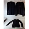 Image 1 : (3) Adult Sweaters- M