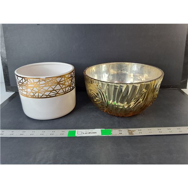 Ceramic & Metal Planters Up to 9.5" Diameter & 5.5" Tall