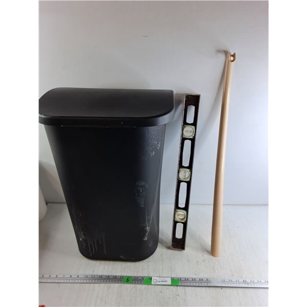 Large Garbage Bin 23" x 16" x 9", Carpenters Level, Long Shoe Horn , Cannot Ship