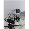 Image 3 : Hamilton Beach Blender, Hair Straighteners, Pot Lids, Tea Cup Tray, Misc, As Is