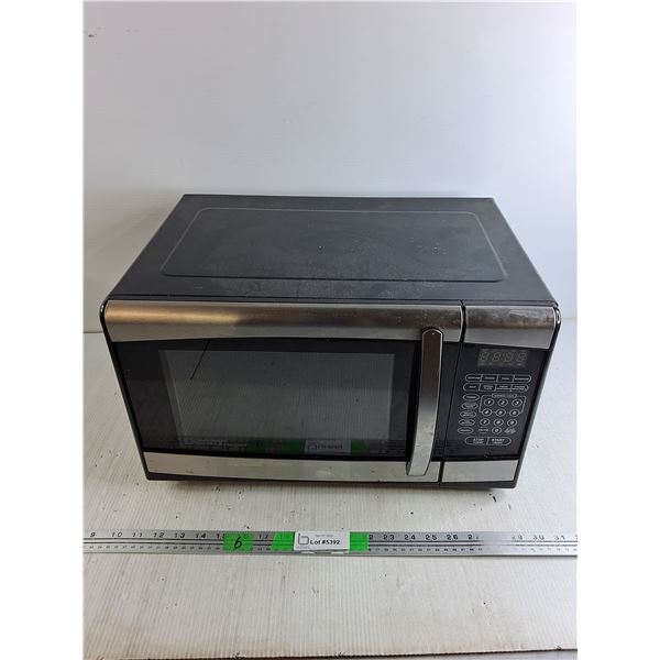 Danby Microwave - Powers On, As Is 19" x 14" x 11", Cannot Ship