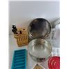 Image 2 : Wooden Knife Holder, Water Pitcher, Ice Trays, Plastic Cup, Cake Pans