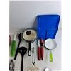 Image 6 : Cooking Pot, Nut Cracker, Pizza Cutter, Spatulas, Whisk, Magnifying Glass, Misc