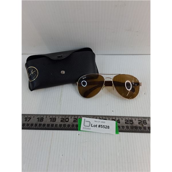 Pair Of Ray-Ban Aviator Classic Sunglasses With  A Gold Frame/Brown Lenses-Cannot Guarantee Authenti