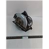 Image 1 : Duramark 7 1/4" Circular Saw- Powers On As Is
