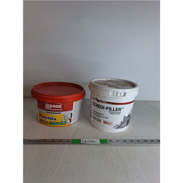 Tub of PolyFill, Tub of Redi-Filler ( cannot ship)