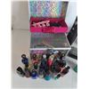 Image 2 : Nail Polish, Cosmetics Box, Home Decor Signs, Misc