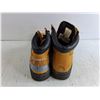 Image 3 : Steel Toe Work Shoes - Size 7.5M