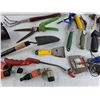 Image 6 : Hand Trowels, Pruning Shears, Putty Knife, Solar Garden Light, Hose Nozzles, Misc