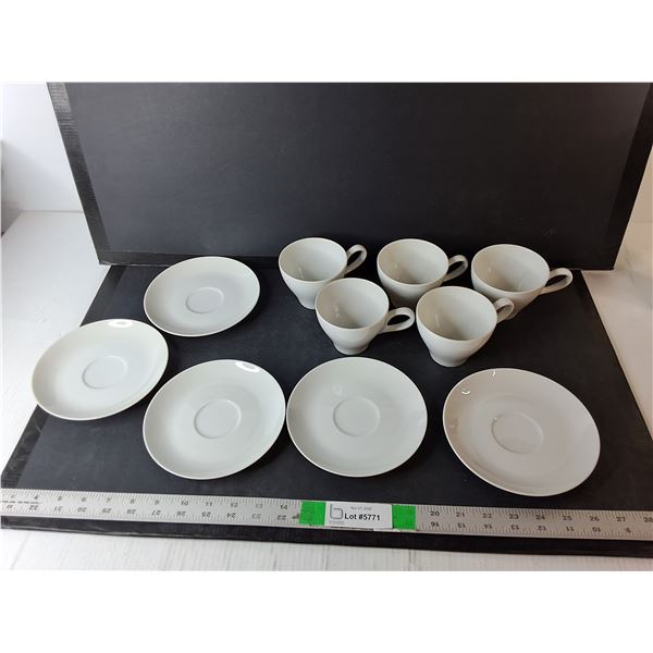 Mikasa Fine China Dish Set