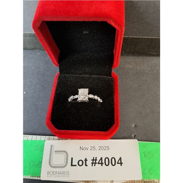 ^1.5 CT GRA Certified Radiant Moissanite VVS D Ring with 4 Marquise Shaped & 4 Cut Zirconia Stones-9