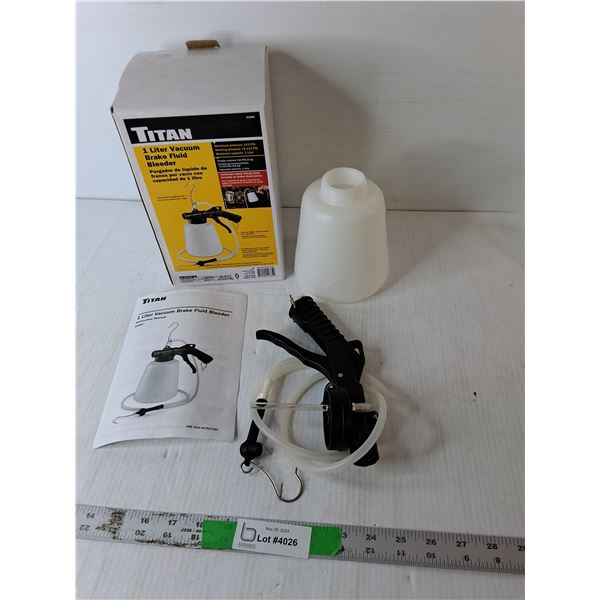 1 L Vacuum Brake Fluid Bleeder, NIB