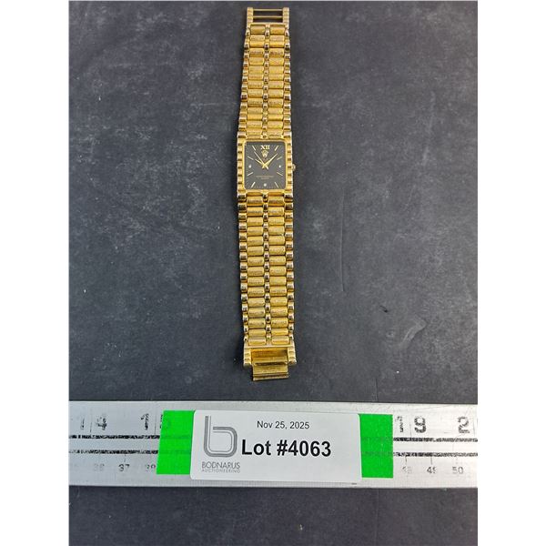 (1) Gold Tone Rolex Water Resistant Quartz-working-cannot authenticate