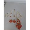 Image 2 : Assorted Jewerly Sets (6)- Earring/Necklace Set (2), Necklace/Bracelets Set (4)