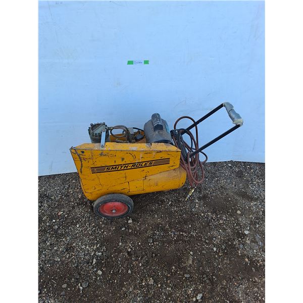 **Smith Roles Air Compressor, Unknown Tank Capacity, Cannot Ship, As Is, Needs New Outlet End