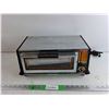 Image 1 : General Electric Toast R Oven - Powers On, As Is