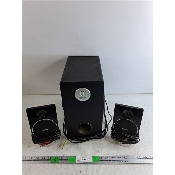 Edifier Speakers & Subwoofer - Powers On, As Is