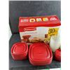 Image 2 : Rubbermaid Plastic Containers with Lids