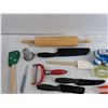 Image 2 : Kitchen Knives, Dough Roller, Can Opener, Ice Cream Scoop, Misc