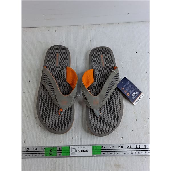 Mens Dockers Flip Flops - Size 12