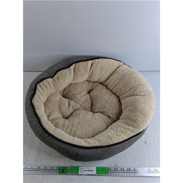 Pet Bed 22" x 19" x 5"