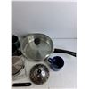 Image 5 : 10" Cooking Pan with Lid, Plastic Plates, Spatula, Camping Mugs, Storage Jar, Steamer, Splatter Lid