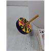 Image 6 : Spinning Top, Enamel Cooking Pot, Playing Cards, Hangers, Coat Rack, Trash Bin, Misc